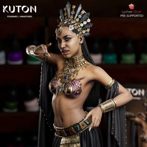 Фигурка Queen Akasha