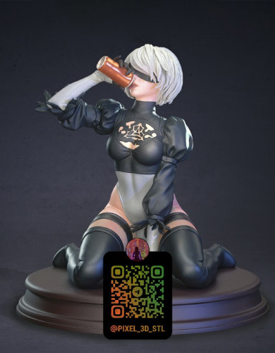 Фигурка 2B с бутылкой сидя на коленях из NieR Automata